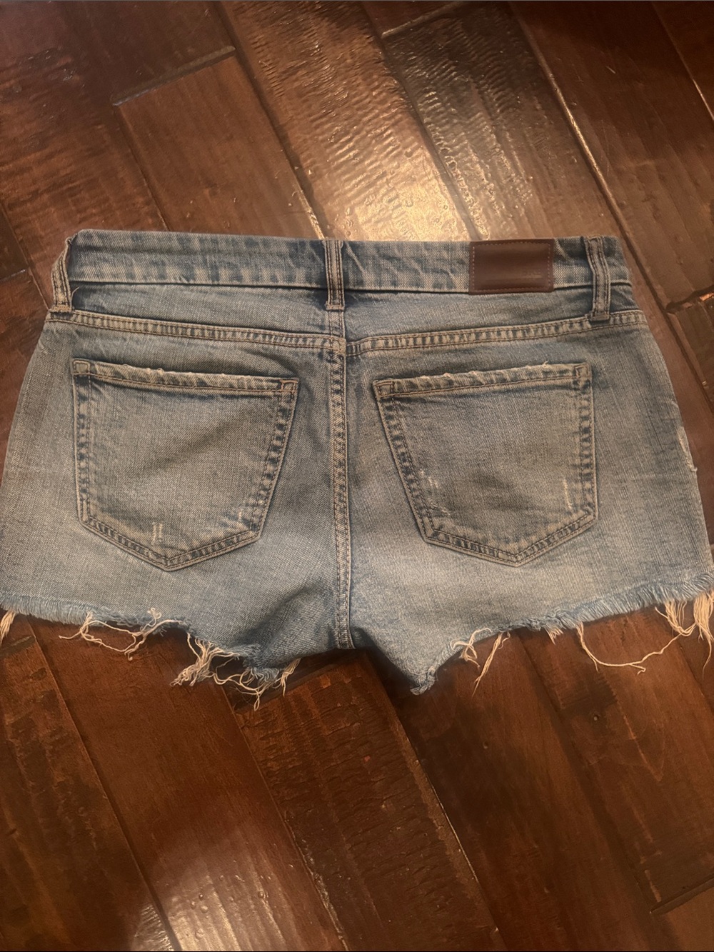 BKE Stella Low Rise Light Blue Distressed Cutoff Denim Shorts - Size 26 - Picture 2 of 3